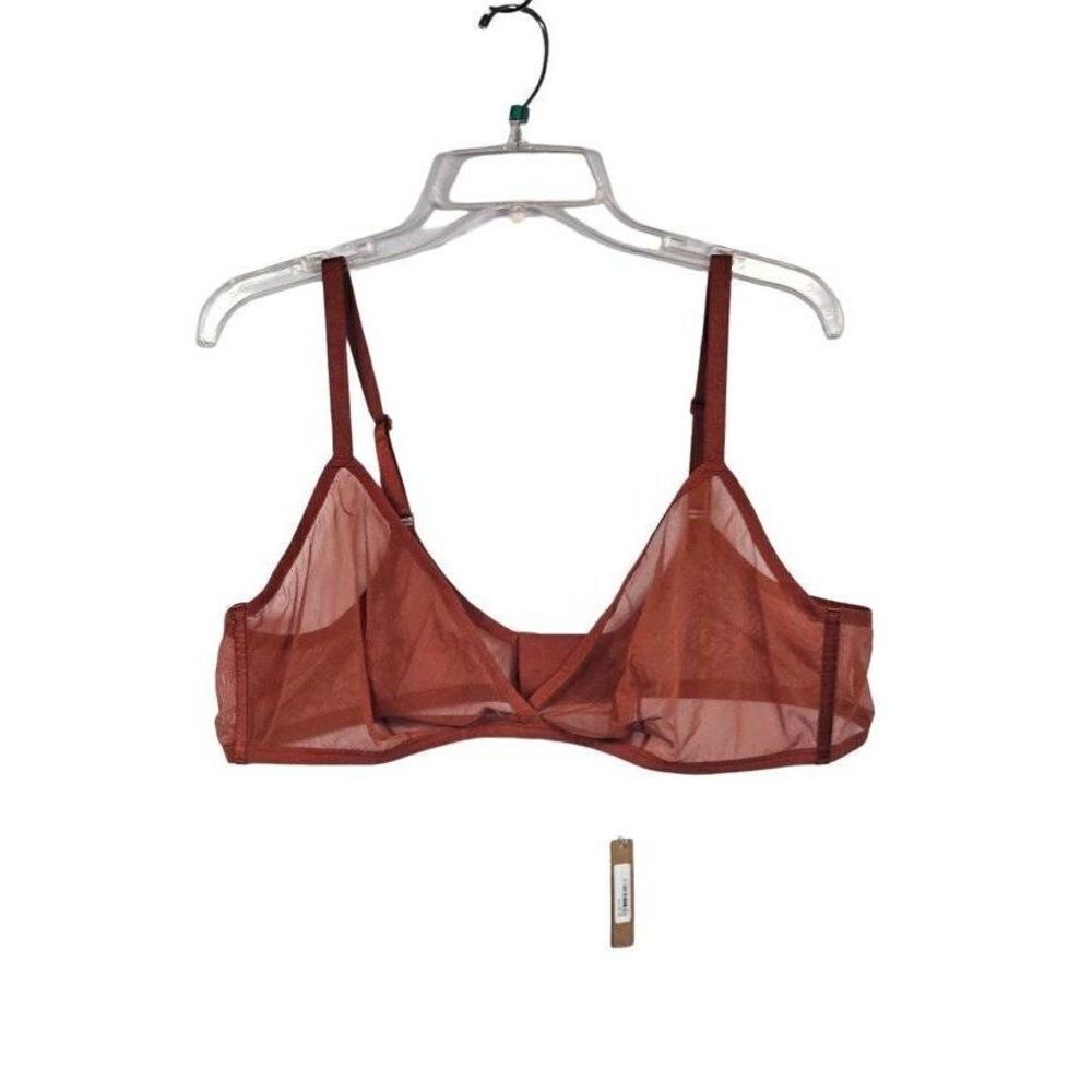 ‎Skims Triangle bra Nwt